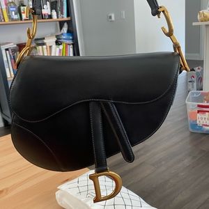 Saddle